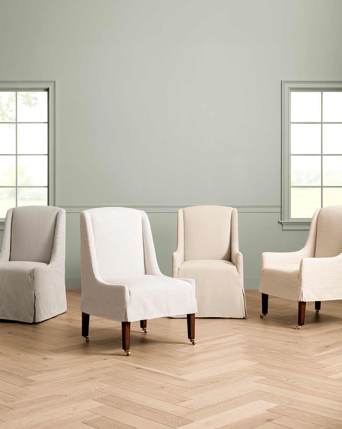 Classic Upholstered Dining Chair with Oak Legs & Brass Casters for Dining Room