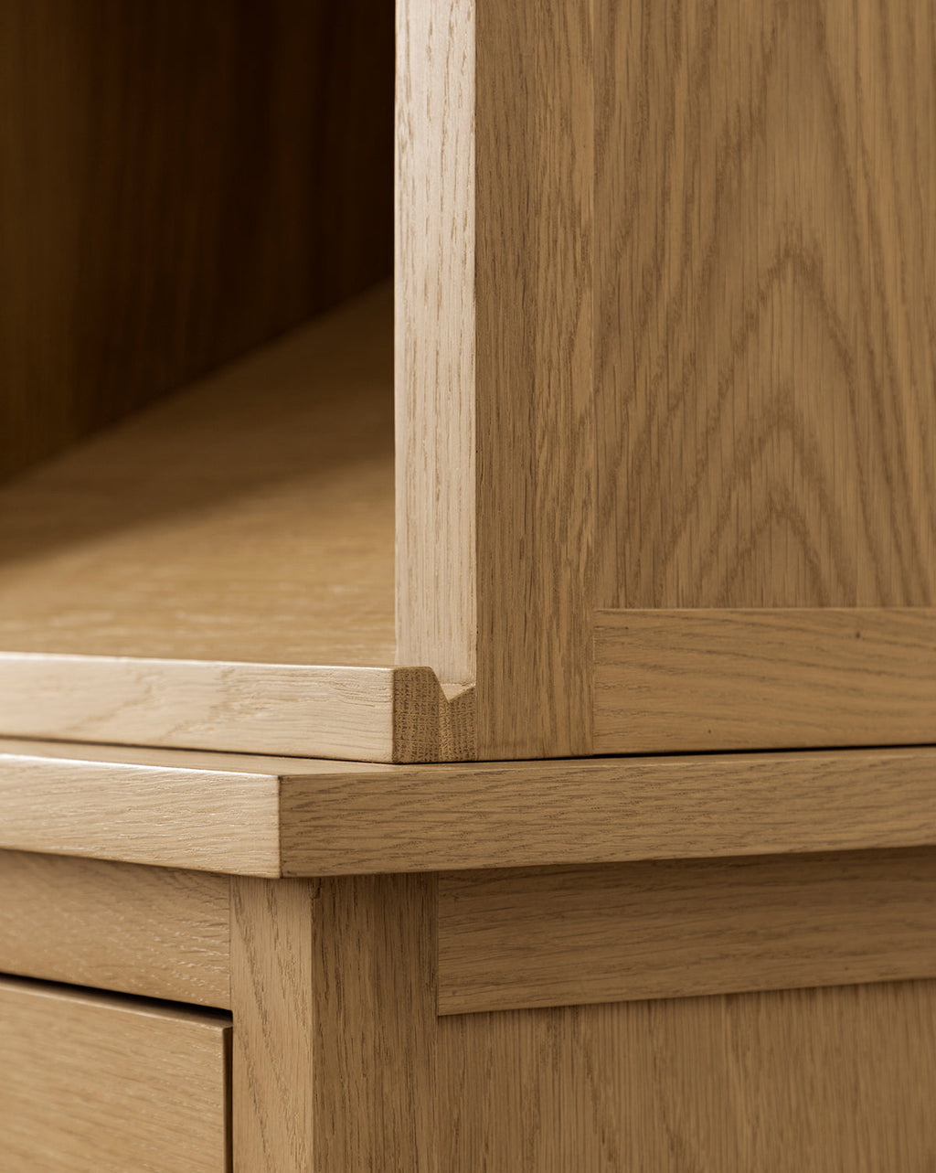 Traditional-Modern Oak Cabinet with Integrated Lighting & Angled Shelf for Living Room