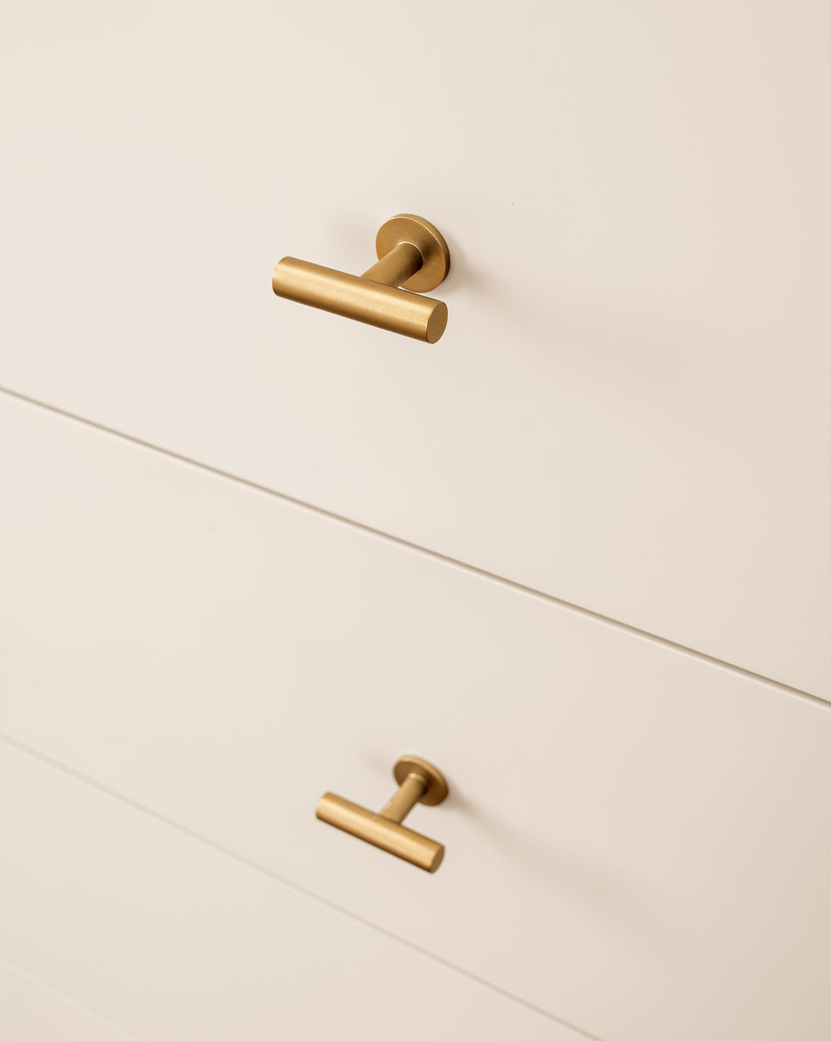 Classic Tallboy Dresser with Six Drawers & Brass Hardware for Bedroom