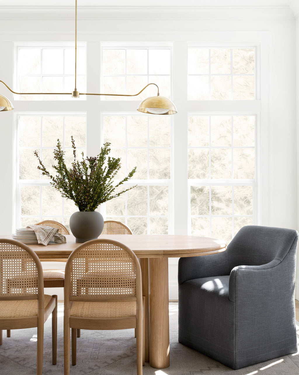 Contemporary Linen Dining Chair with Fluid Armrests for Dining Room