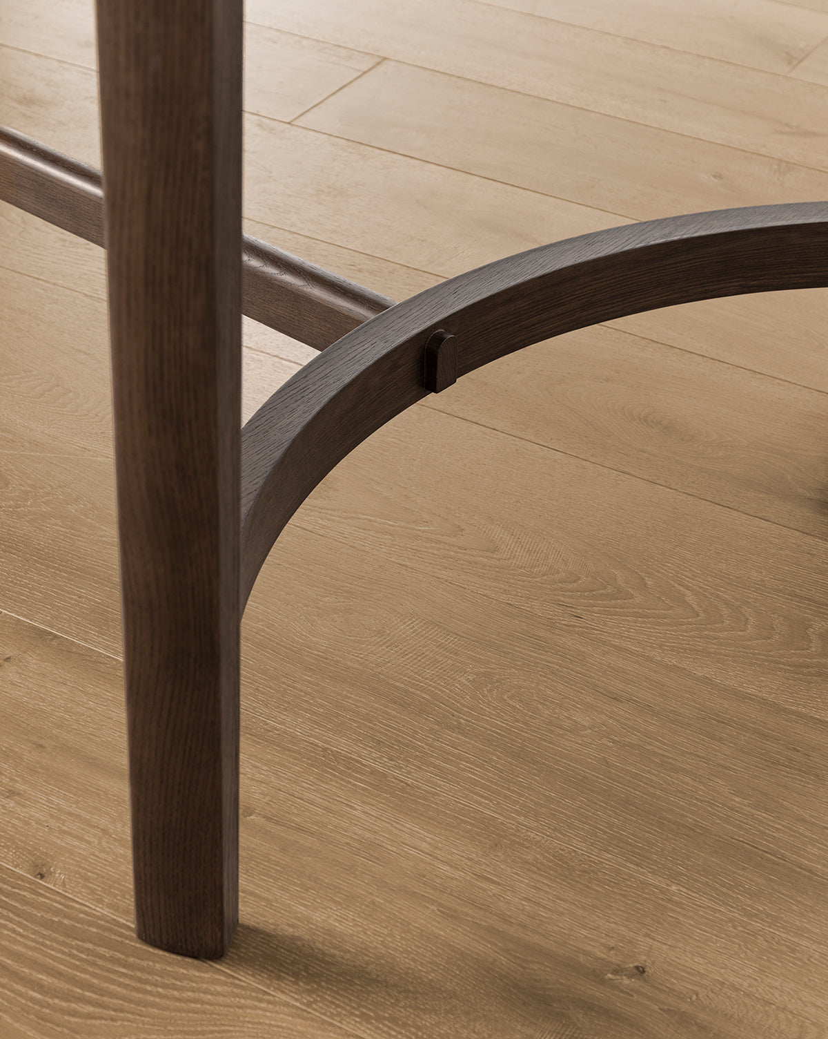 Modern Walnut Oak Dining Table with Curved Base Supports for Dining Room