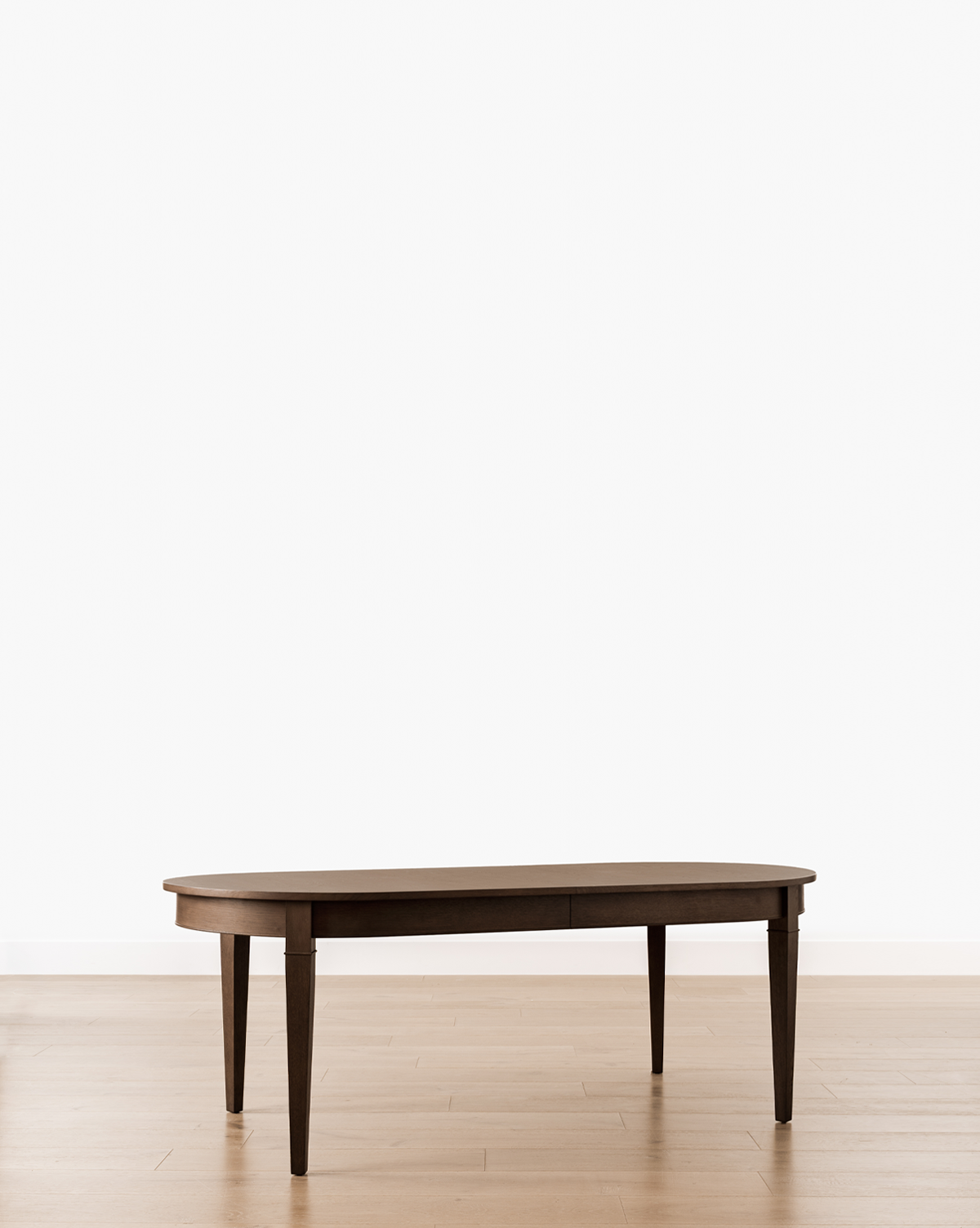 Classic Oak Extension Dining Table with Tapered Legs for Dining Room