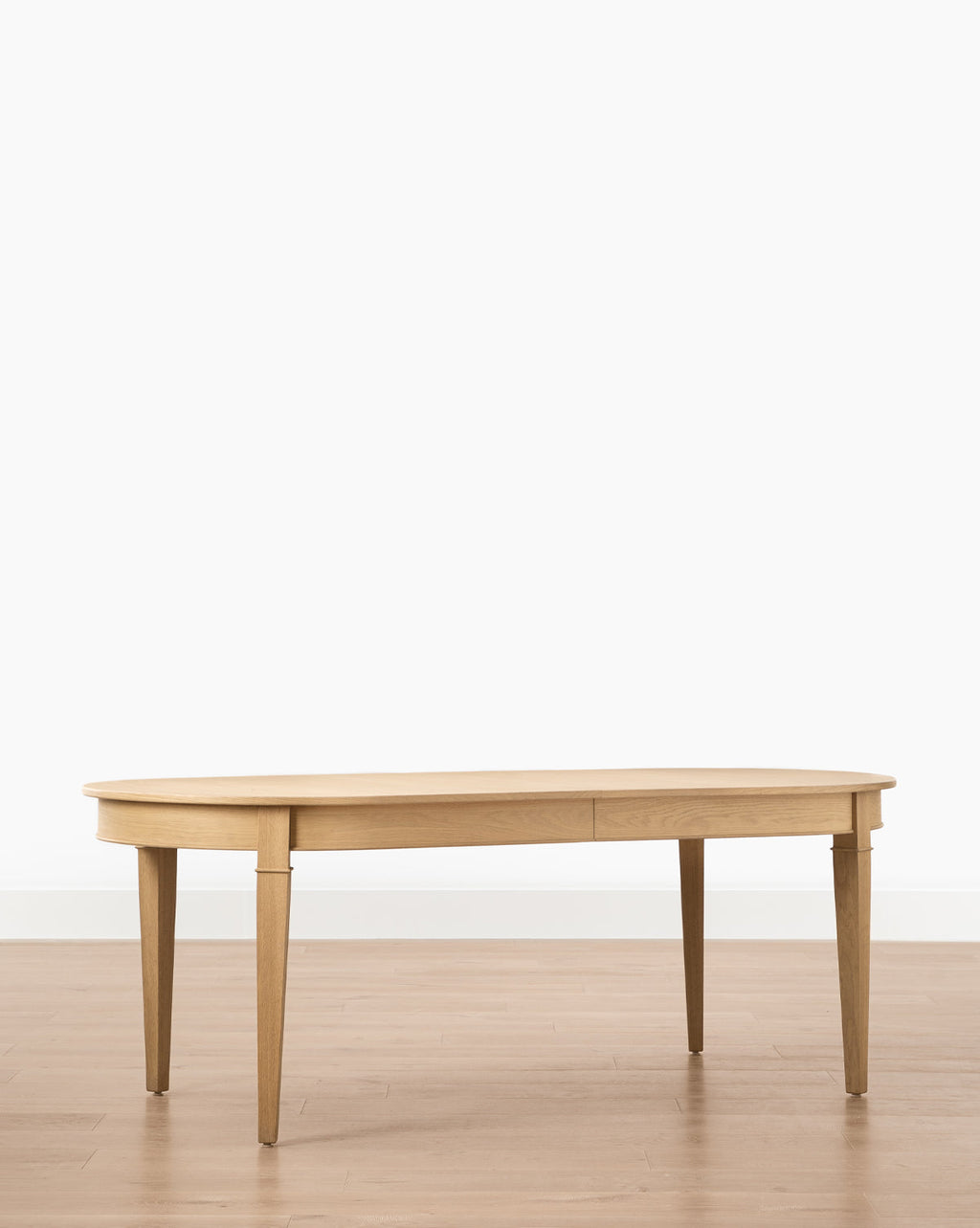 Classic Oak Extension Dining Table with Tapered Legs for Dining Room