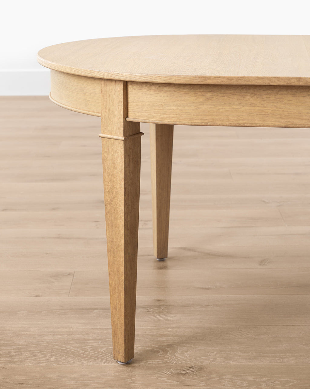 Classic Oak Extension Dining Table with Tapered Legs for Dining Room