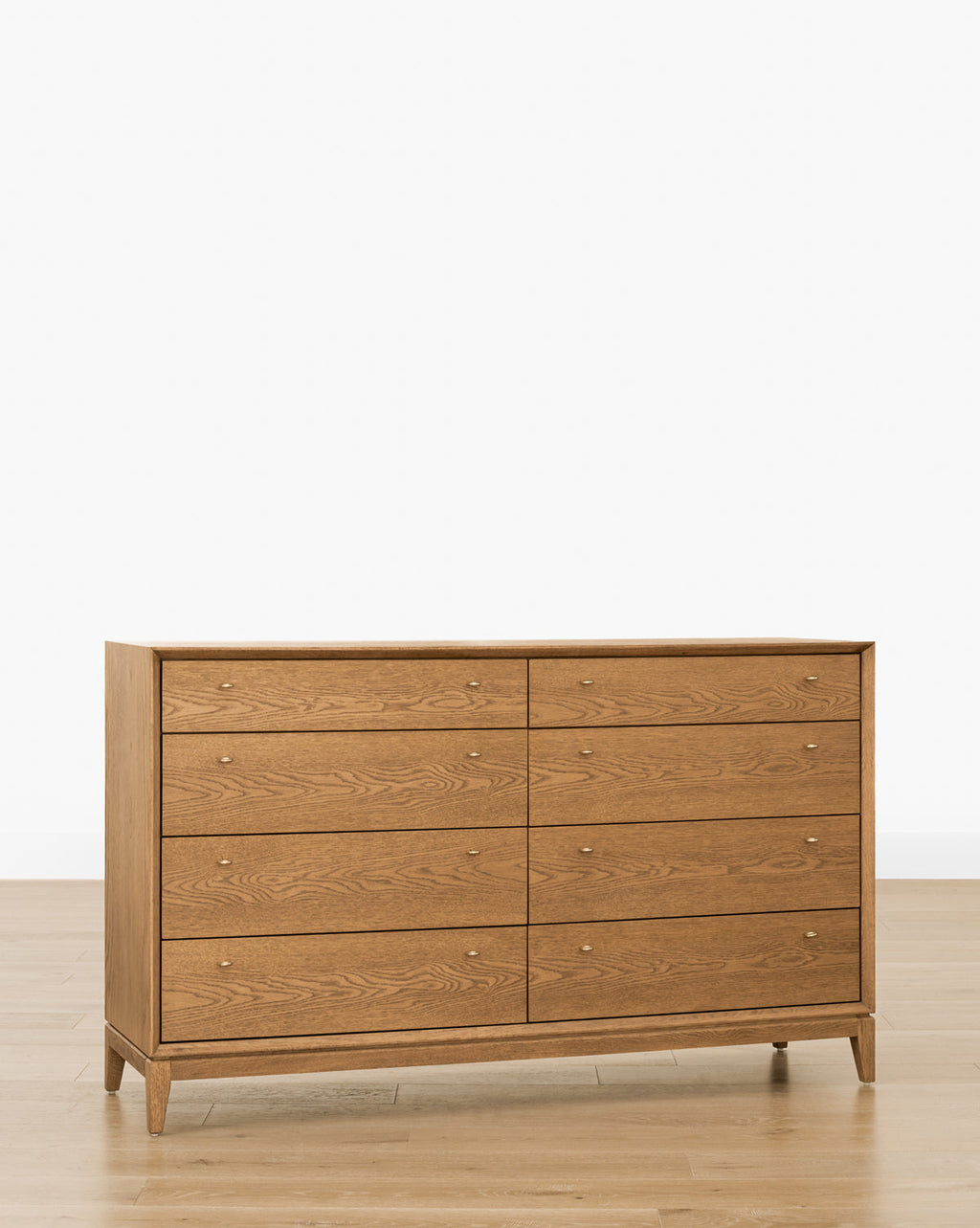 Classic Solid Oak Dresser with Tapered Legs & Soft-Close Drawers for Bedroom