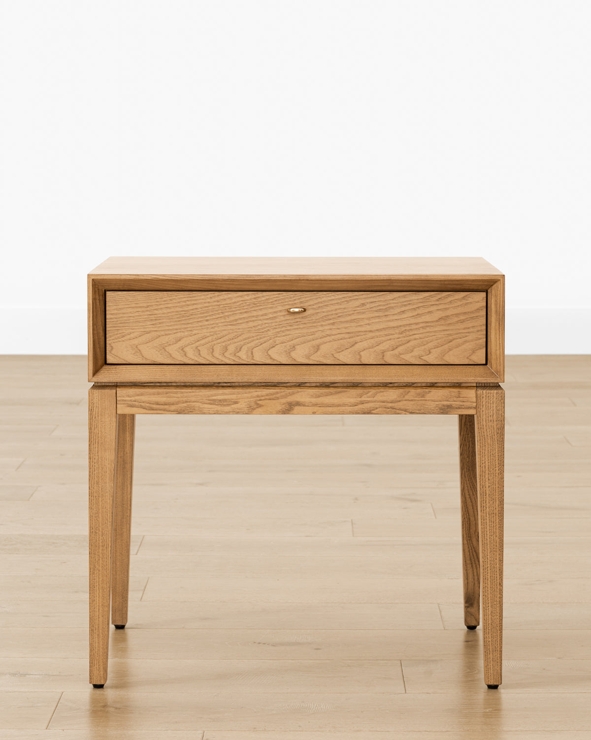 Classic Solid Oak Nightstand with Full-Extension Drawer for Bedroom