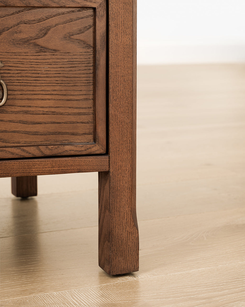 Modern Walnut Nightstand with Brass-Detailed Drawers for Bedroom