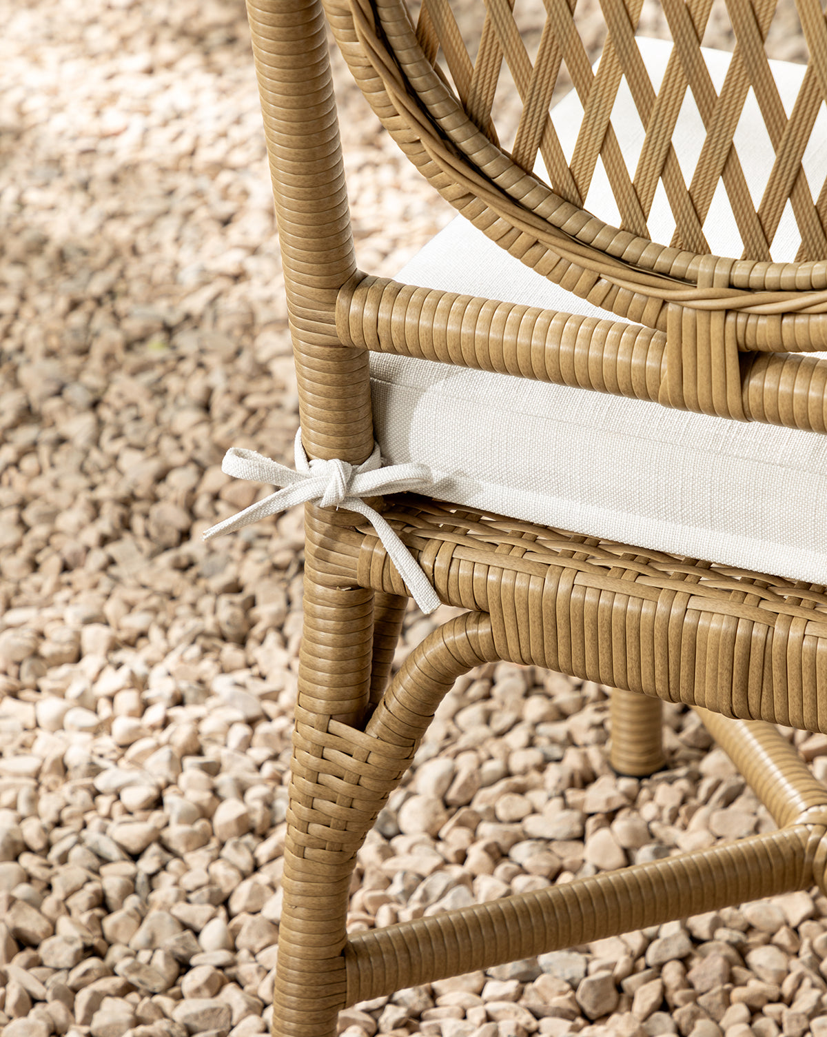 Coastal All-Weather Wicker Dining Chair with Performance Fabric Cushion for Outdoor & Dining Room