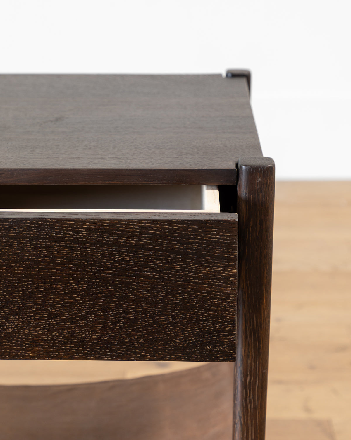 Rustic Oak Nightstand with Leather Shelf & Round Pull for Bedroom