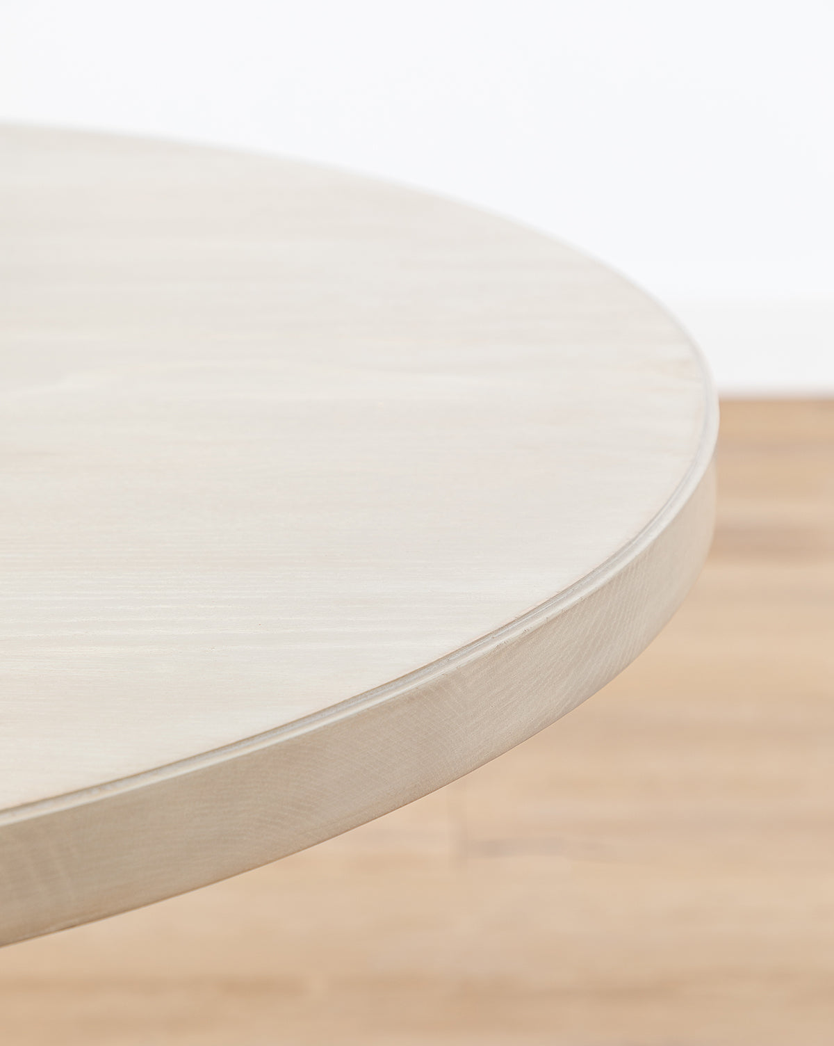 Farmhouse White Oak Dining Table with Rustic Woodgrain Details for Dining Room