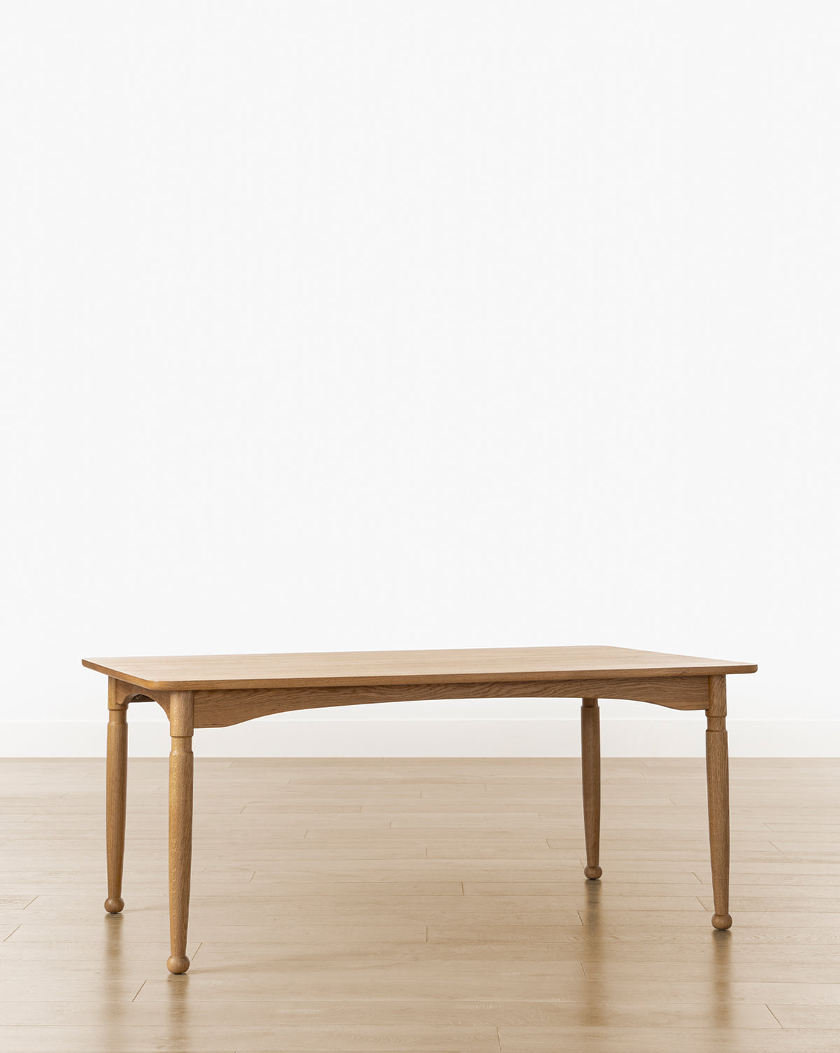 Rustic Honey Oak Dining Table with Notched Leg & Ball Foot for Dining Room
