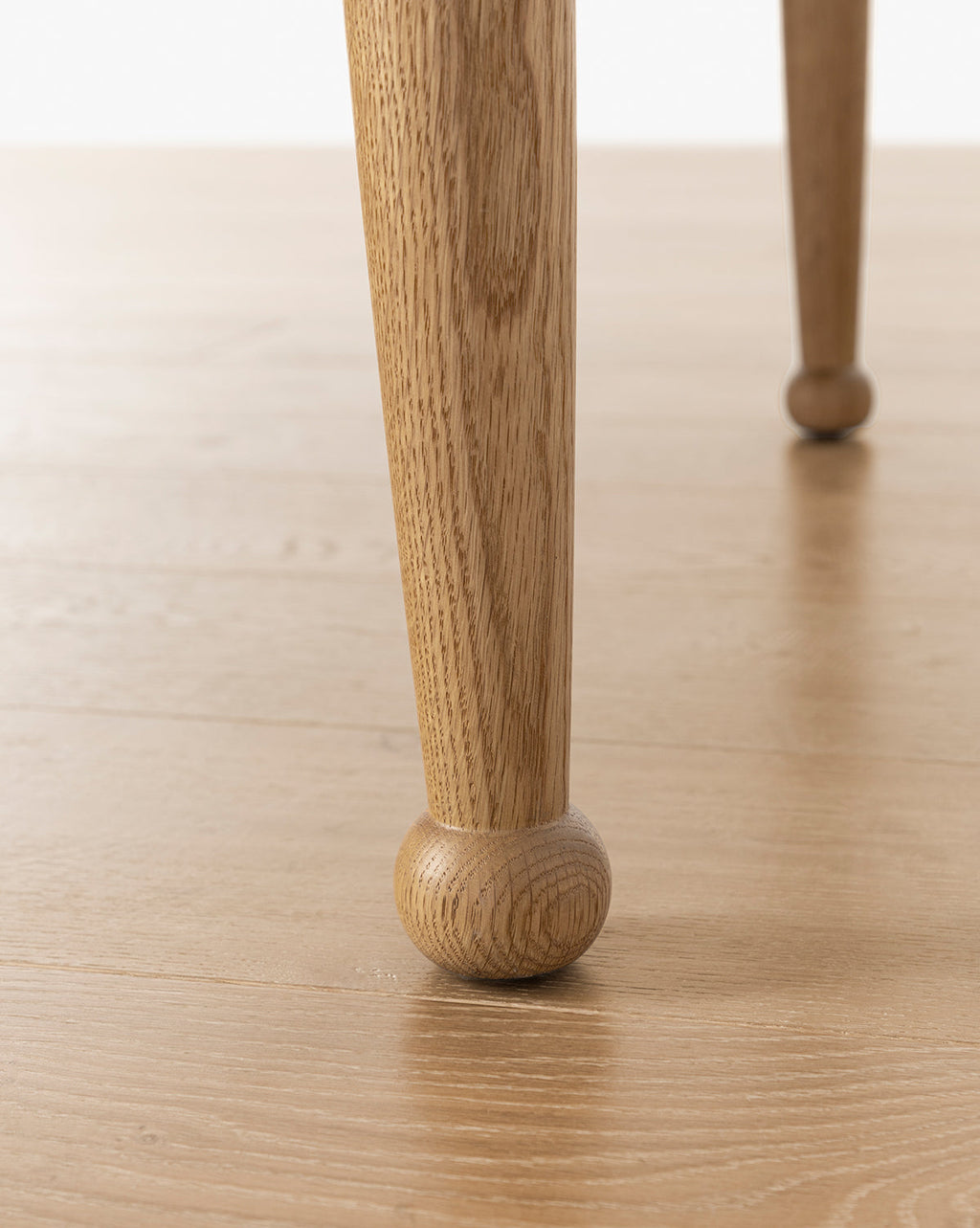 Rustic Honey Oak Dining Table with Notched Leg & Ball Foot for Dining Room