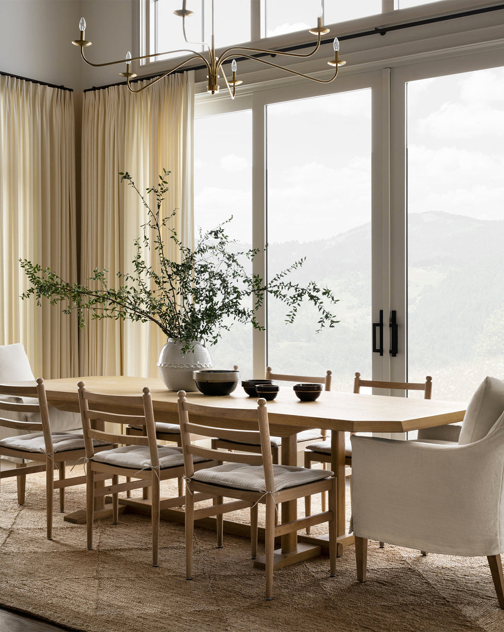 Classic Solid Oak Extension Dining Table with Butterfly Leaf for Dining Room