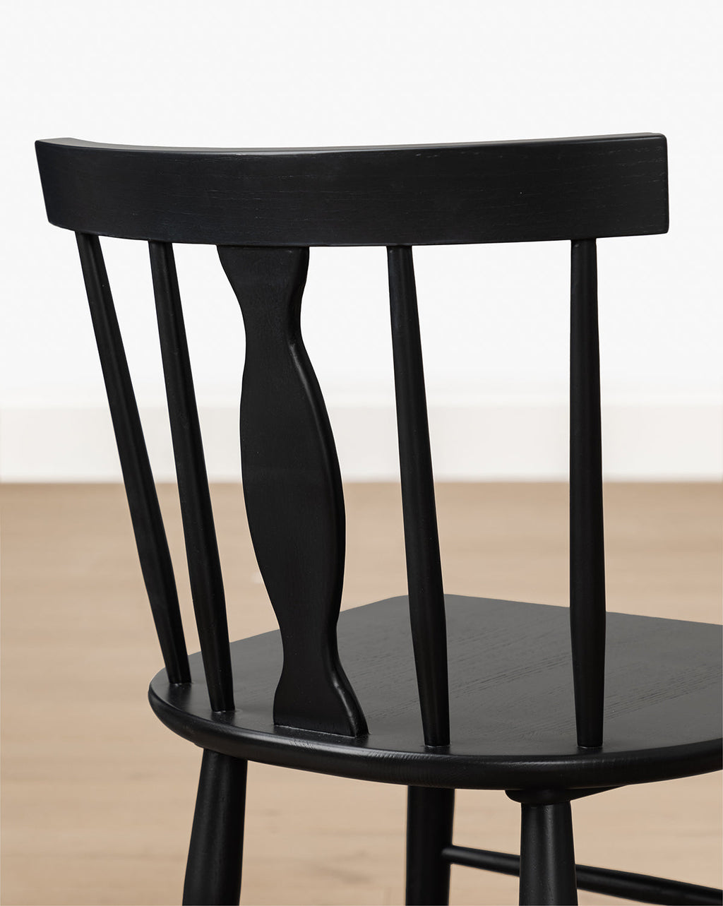 Classic Solid Oak Dining Chair with Spindle Back for Dining Room