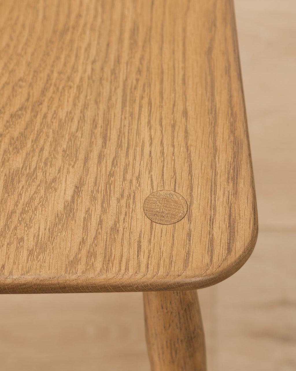Classic Solid Oak Dining Chair with Spindle Back for Dining Room