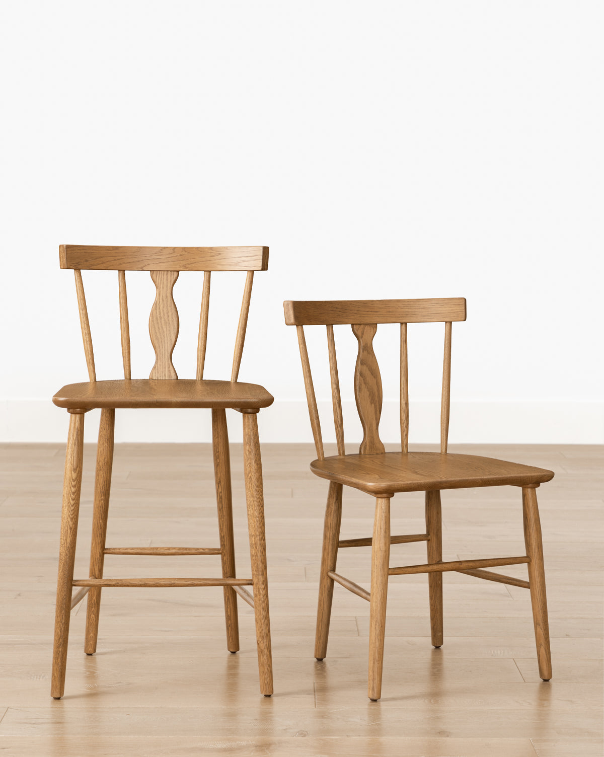 Classic Solid Oak Dining Chair with Spindle Back for Dining Room