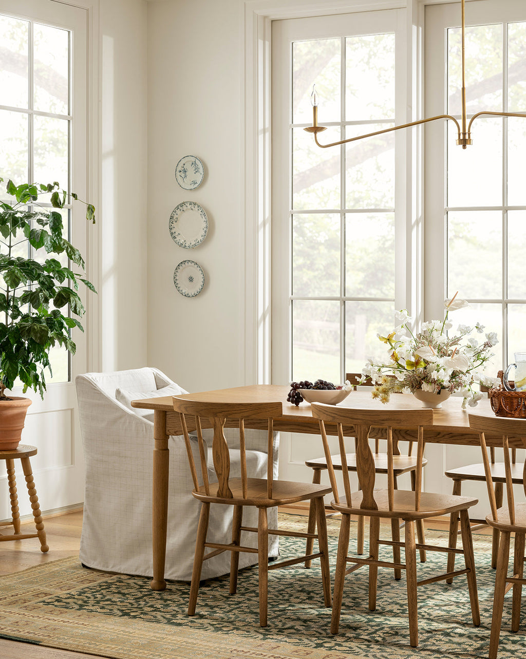 Classic Solid Oak Dining Chair with Spindle Back for Dining Room