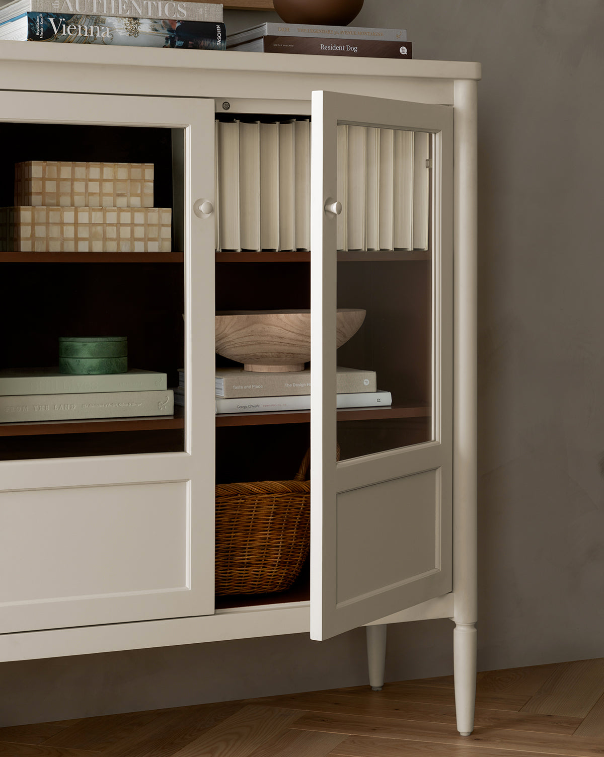 Victorian Painted Wood Cabinet with Glass Doors & Tapered Legs for Living Room